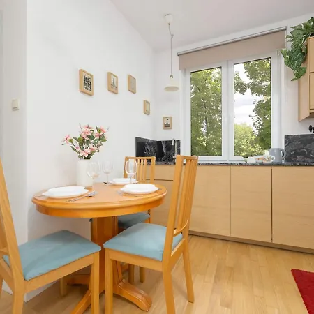 Apartmán Bright Andersa Near Ogrod Krasinskich And Old Town By Renters *