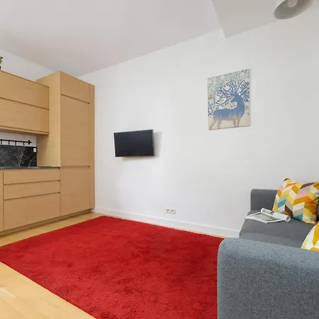 Apartment Bright Andersa Near Ogrod Krasinskich And Old Town By Renters *